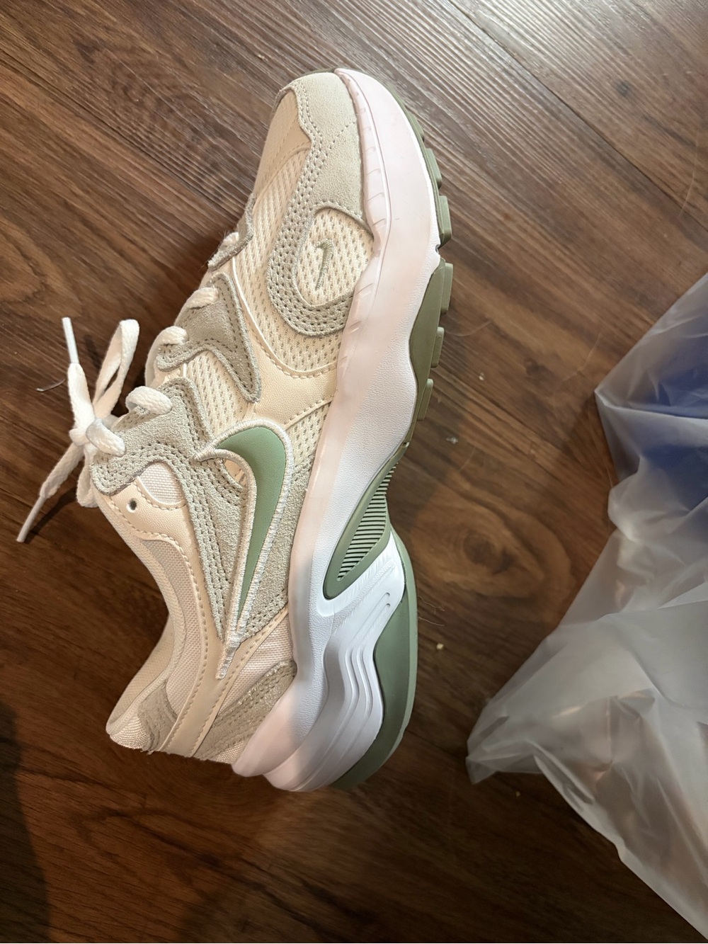 Nike Women's White & Sage Green Retro Runner Sneakers - Picture 4 of 6